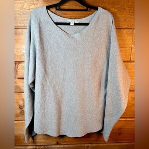 KEREN hart Light Gray Boat Neck Sweater w/Back Button Detail